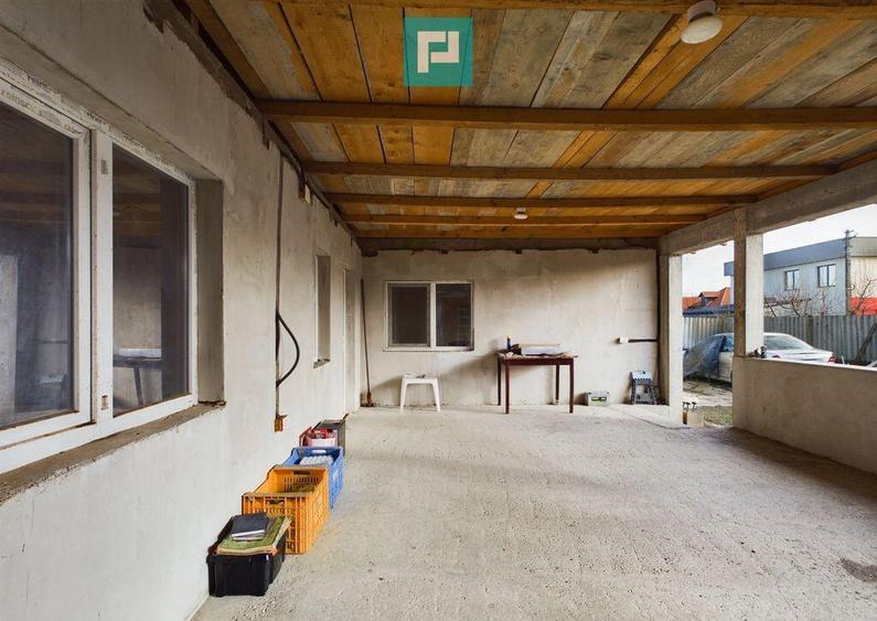 Casa cu 4 camere + anexe in ?ofronea - 1