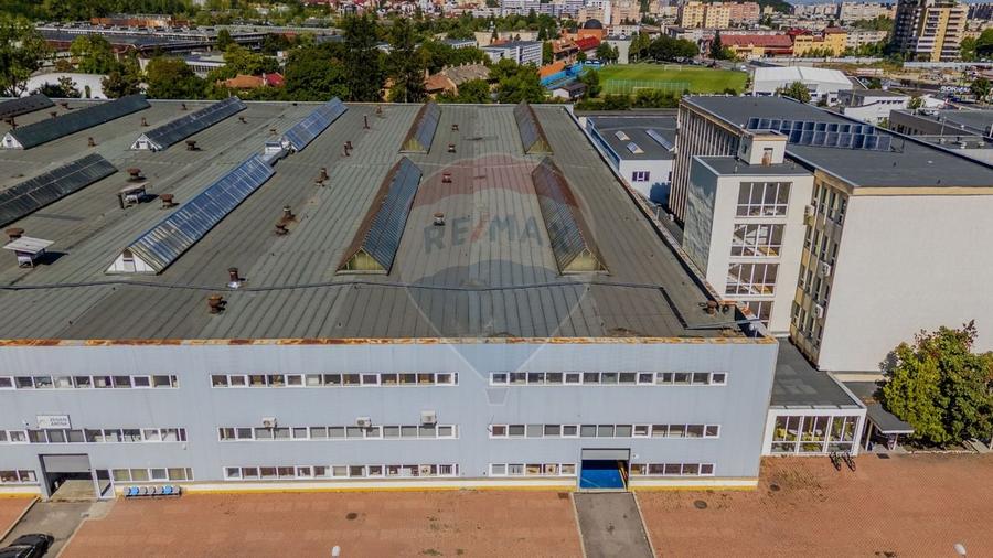 Hala 1870 mp, Parcare, Pod rulant 18 T - 9