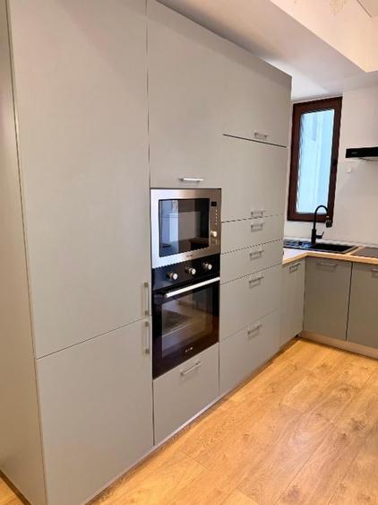 Apartament cu 2 camere semidecomandat, mobilat în Calea Victoriei
