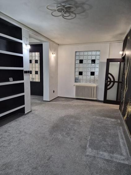 De vânzare Vilă individuala 11 camere curte proprie Parcul Carol - 13