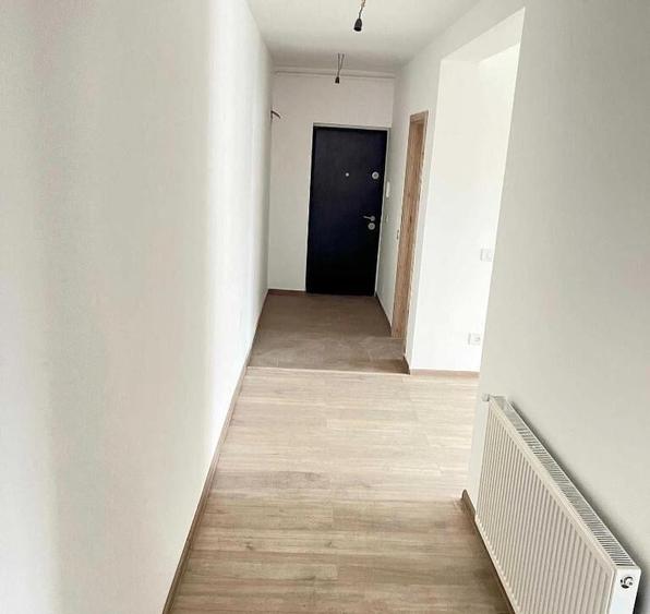Apartament cu 2 camere, decomandat - zona Tractorul.. - 4