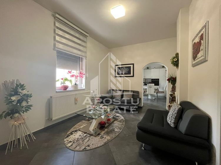 Casa individuala cu 4 camere, 729 mp teren, zona Elisabetin - 1