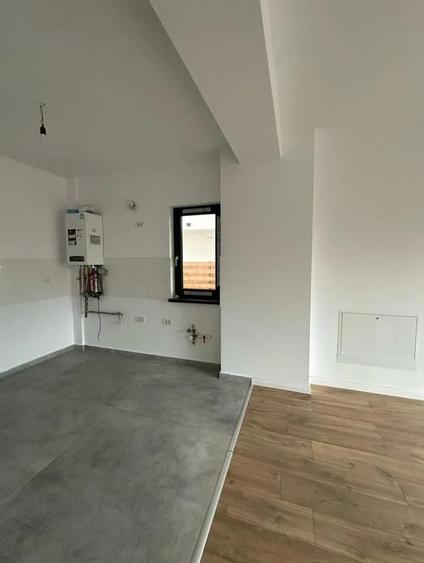 Casa Tip Duplex 5 camere 4 bai - Mutare Imediata - - 7
