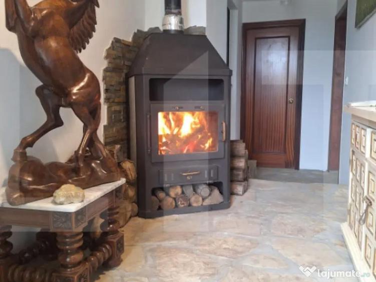 Casa individuala 68mp+ anexe + teren intravilan 3300mp , sat - 7