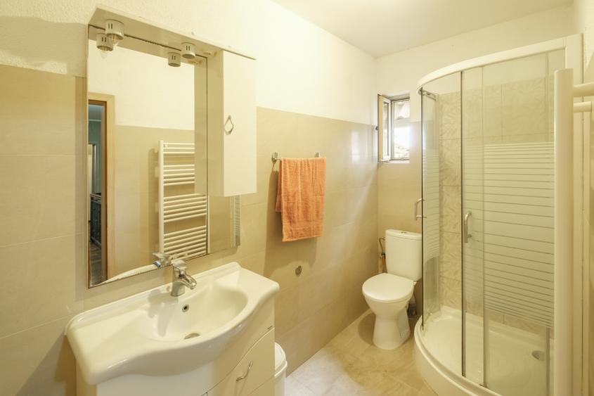 CASĂ INDIVIDUALĂ | GIROC | PLANETELOR - 13