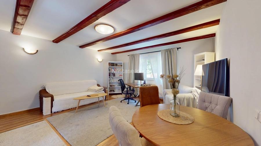 Casa cu curte si gradina, recent renovata, zona linistita, la 15 min de Brasov