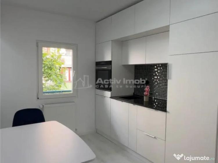 Apartament cu 2 camere decomandat în Central