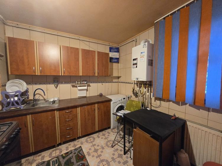 Garsoniera dubla 30mp centrala -Auchan Titan, Bd. 1 Decembrie - 7