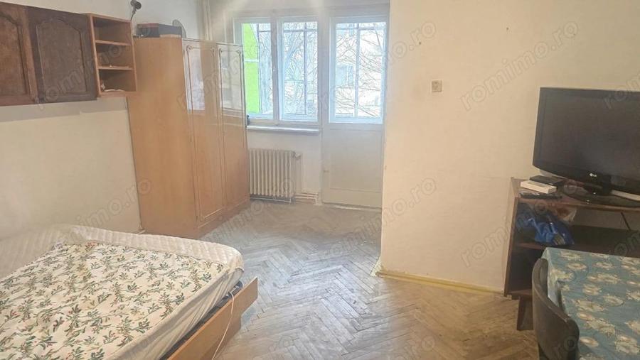 Inchiriez sau vand garsoniera in Deva, zona Dacia, etaj 1, mobilata, utilata - 1