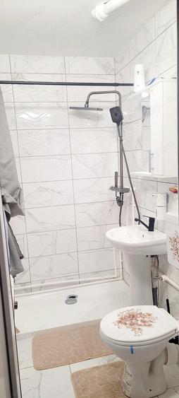 Vand sau dau in chirie garsoniera - 4