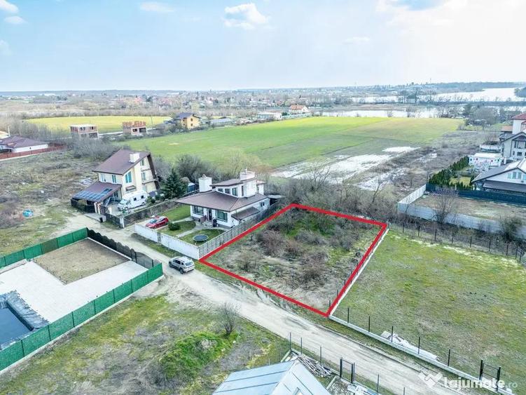 Teren intravilan 500mp Crevedia / Samurcasi - 2