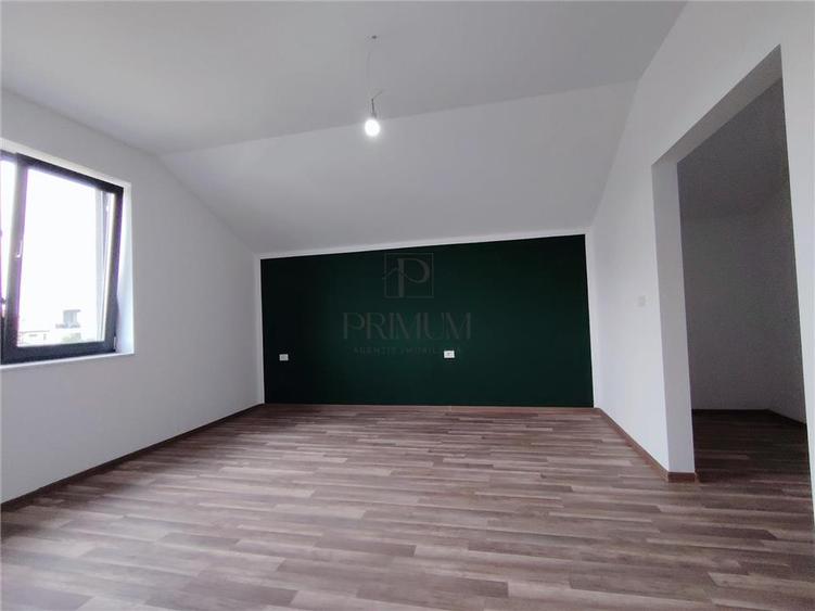 Duplex cu 4 camere cu Canalizare în Moșnița Veche