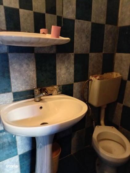 Inchiriez garsoniera la curte sau la zi pentru muncitori - 5
