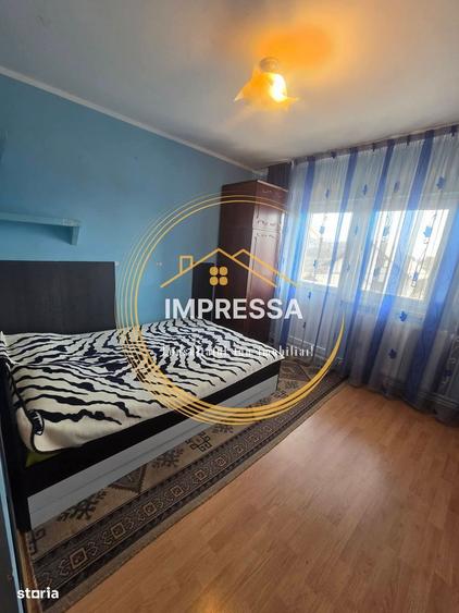 Se vinde apartament 4 camere, pozitie foarte buna 91.0000e etaj 2 - 10