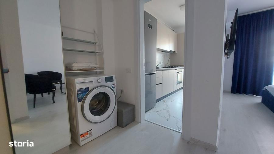 Metrou Berceni - Garsoniera decomandata cu vedere la piscina - 3