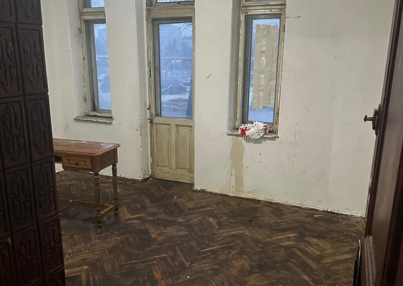 Apartament 3 camere 80,40 mp decomandat Vila veche tip bloc - 7