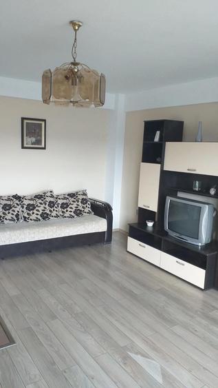 Inchiriez apartament 2 camere - 5