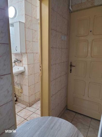 Ofer spre inchiriere garsoniera Cf II sporit (cu bucatarie) - 2