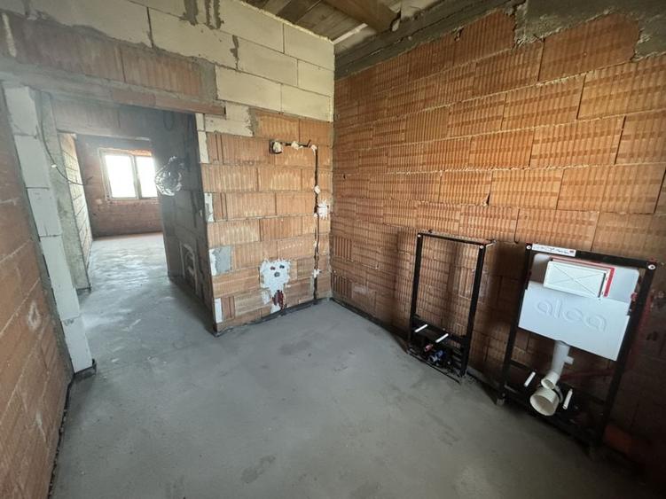 Sacalaz, 1/2 Duplex P+M, 4 Camere,2 Bai,Terasa Acoperita - 12