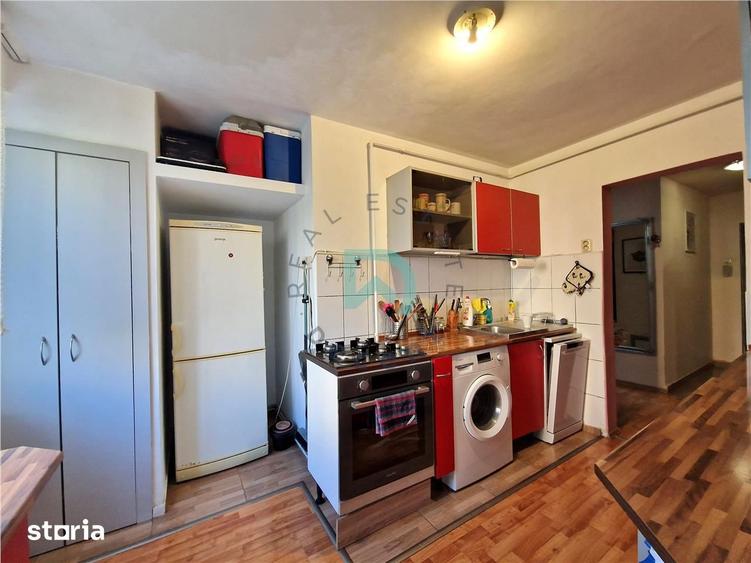 Apartament cu 3 camere decomandat în Griviței