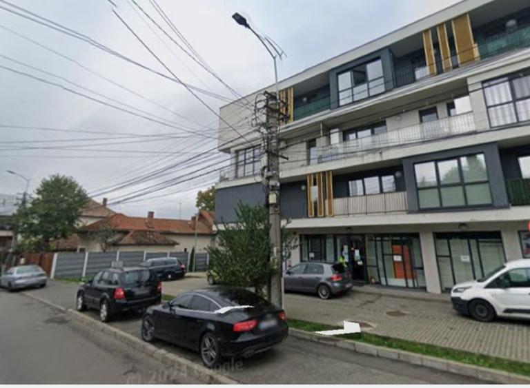 Apartament cu 2 camere semidecomandat, mobilat în Dâmbul Rotund