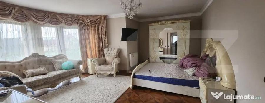Casă cu 5 camere cu Teren 500 Mp în Criș