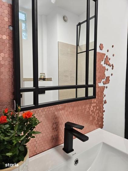 Apartament cu 3 camere decomandat în Astra