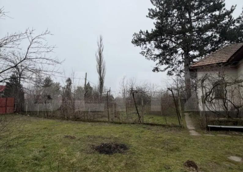 Casa parter 2714 mp teren, front 104 ml, strada principala C - 10