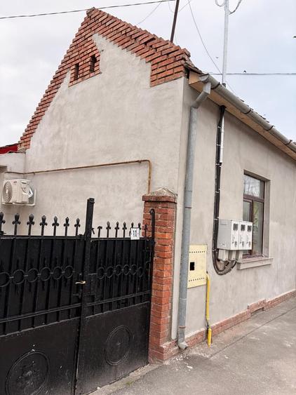 Casă cu 2 camere cu Teren 160 Mp în UTA