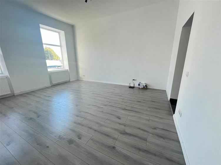 Spatiu birouri compartimentat zona Centrala - 7