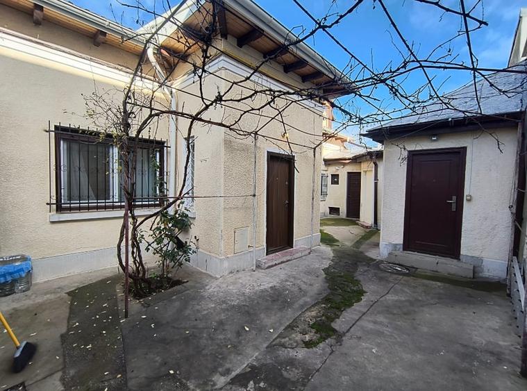 Popa Nan, 2 camere, curte proprie - 1