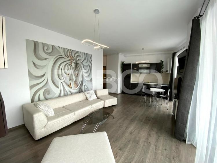 Apartament 3 camere 2 bai de inchiriat in zona Centrala Apartament 3 camere 2 bai de inchiriat in zona Centrala