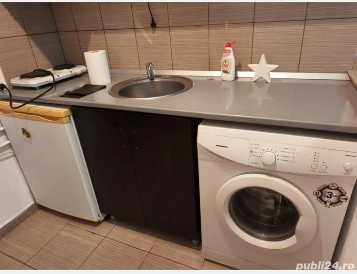 Inchiriez garsoniera strada Comuna din Paris - 2