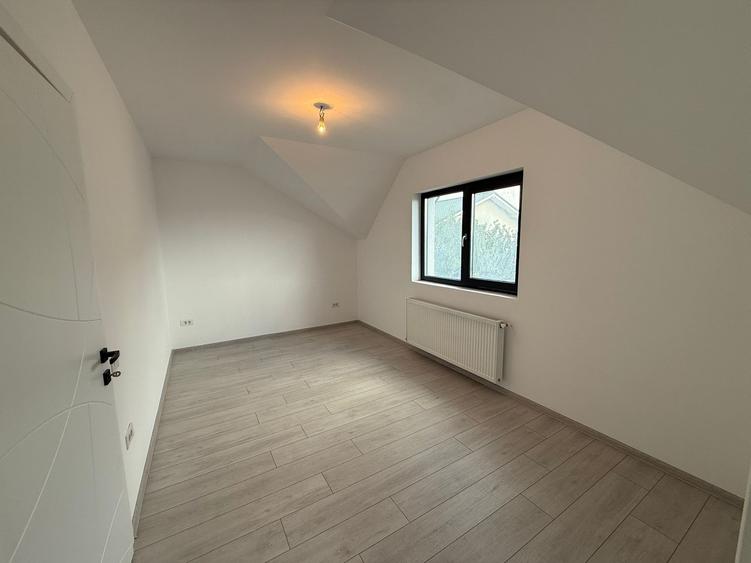 Casa Moderna / 4 Camere / 3 Bai / 308 mp - 12