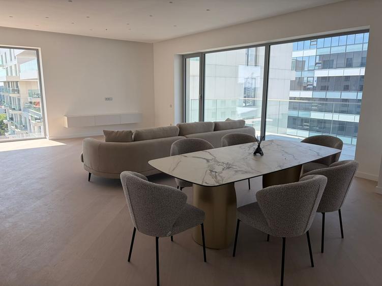 APARTAMENT DE 4 CAMERE - NEMOBILAT, DOAR PREZENTARE - 12
