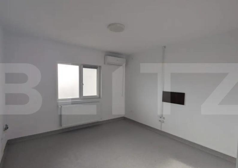 Proprietate cu teren intravilan, 450 mp, zona Micro 6 - 8