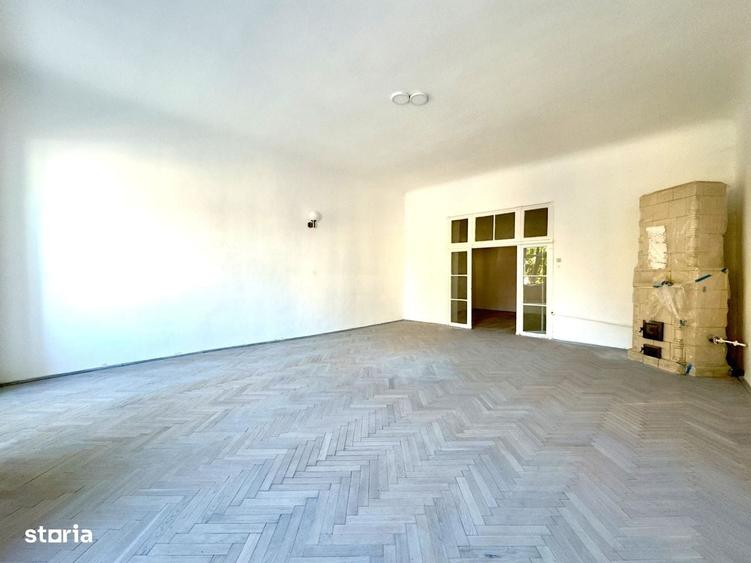 0 % Comision, 2 camere, parcare - cladire an 1654 - Centru istoric - 2