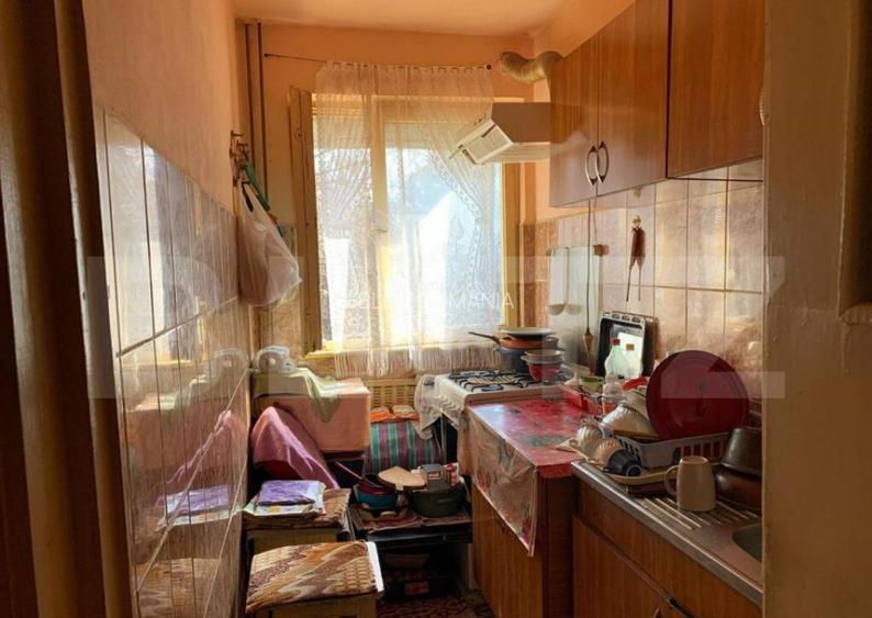 Apartament 2 camere Vest , etaj 2 , geam la baie Apartament 2 camere Vest , etaj 2 , geam la baie