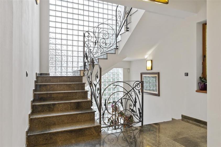 Vanzare D+P+1+M+Pod | Vatra Luminoasa- Maior Coravu | teren 261 mp | constr. 200 - 7