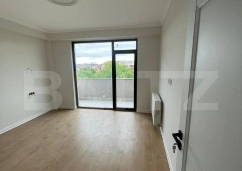Apartament de vanzare, cu doua camere, 53 mp, zona semicentr - 1