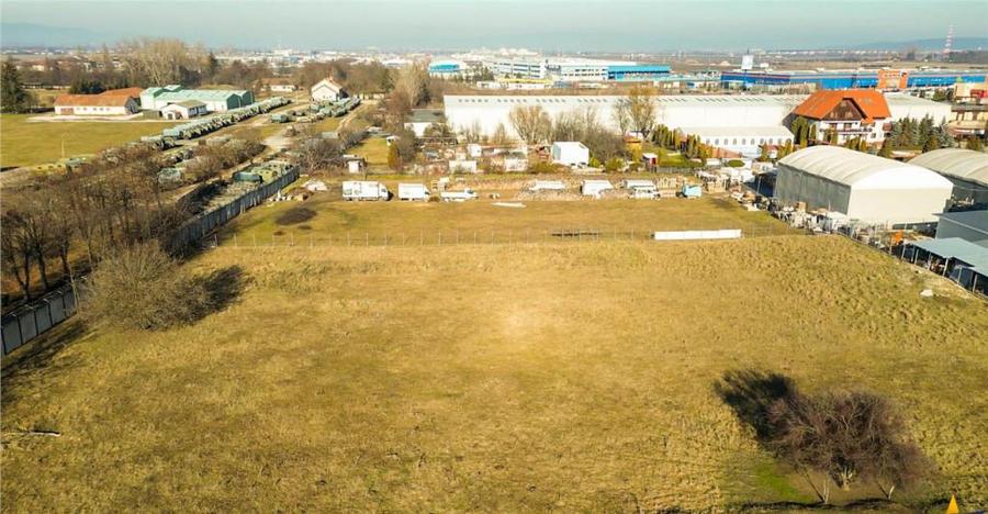 Teren intravilan, pe 3.500 mp, pozitie apreciabila, Grivitei - 7