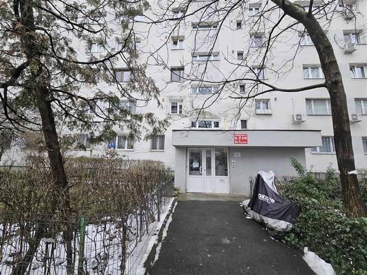 Apartament 3 camere de vanzare - etaj 2 - aproape de metrou Dristor - 2