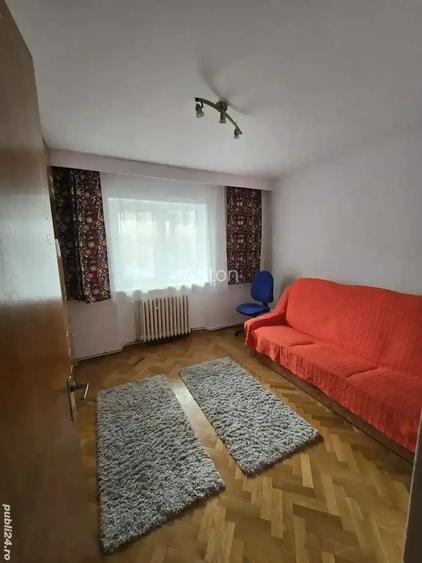 De vanzare Apartament 3 camere, central, Baia Mare De vanzare Apartament 3 camere, central, Baia Mare