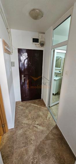 Închiriere garsoniera decomandata, etaj 1, Tractorul, str. O.Goga - 4