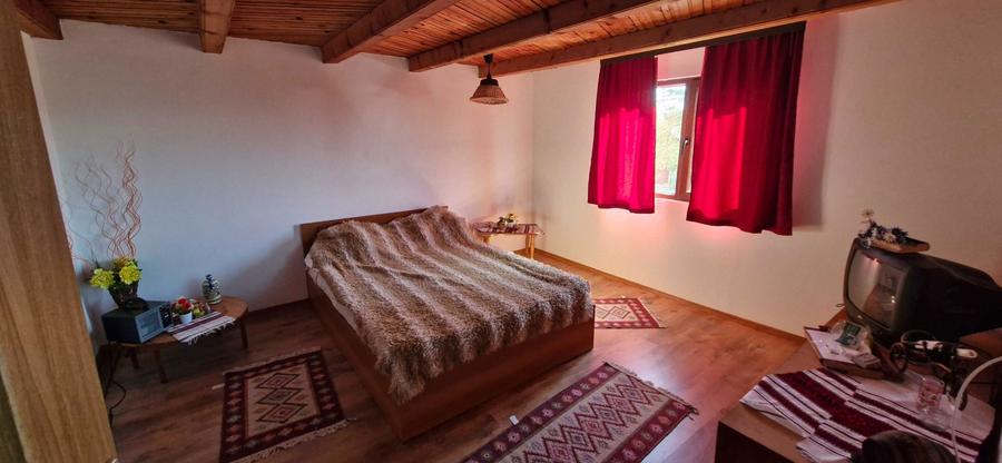 OPORTUNITATE, Casa spatioasa, ideala pentru familie, sub pretul zonei - 2