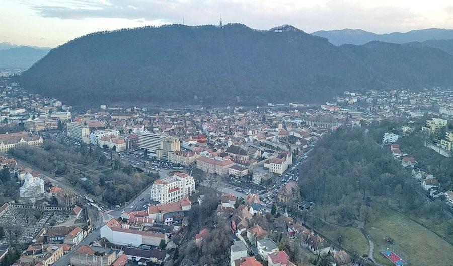 Teren intravilan, ultracentral. - 23