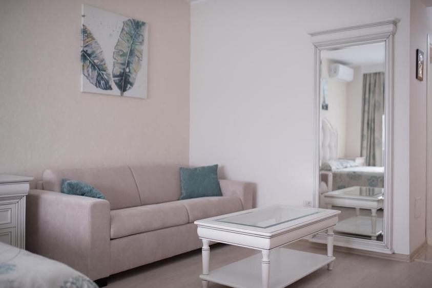 APARTAMENT 3 CAMERE MAMAIA CU VEDERE LA LAC - 13