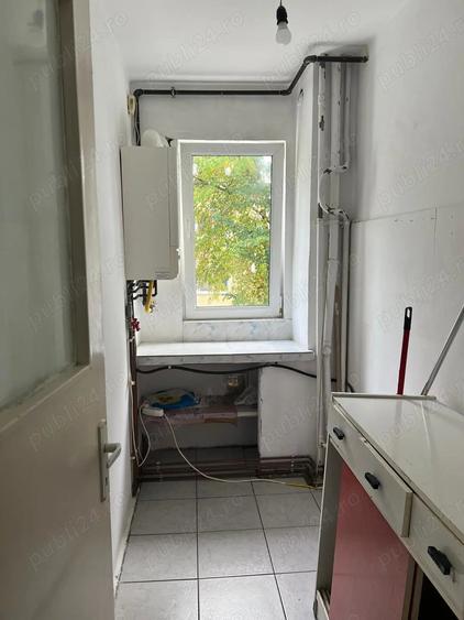 Privat, vand apartament 3 camere, str. Neptun, et. 2 4 - 5