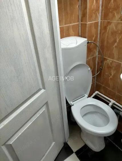 VANZARE CAMERA DE CAMIN 17 mp cu baie - Etaj 1 din 4 - Zona Granit-Sturza VANZARE CAMERA DE CAMIN 17 mp cu baie - Etaj 1 din 4 - Zona Granit-Sturza