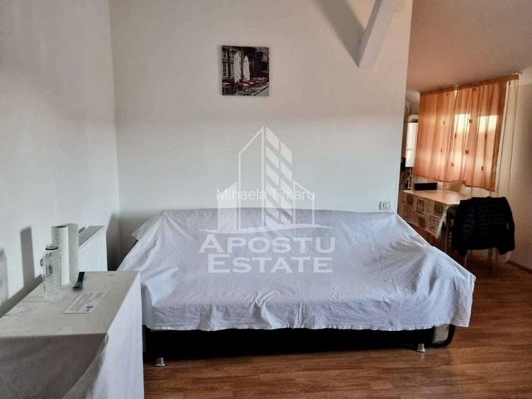 Apartament cu 2 camere, centrala proprie, zona Soarelui